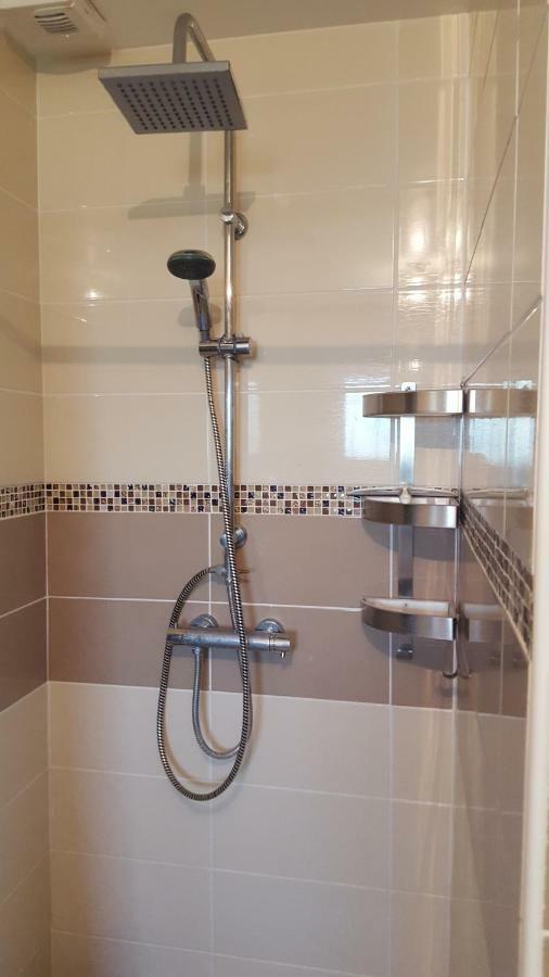 2 Vraies Chambres Privees Au Calme Dans Villa De Campagne Plain-Pied 105M2 Avec Piscine A Montfaucon Montfaucon  Exteriör bild